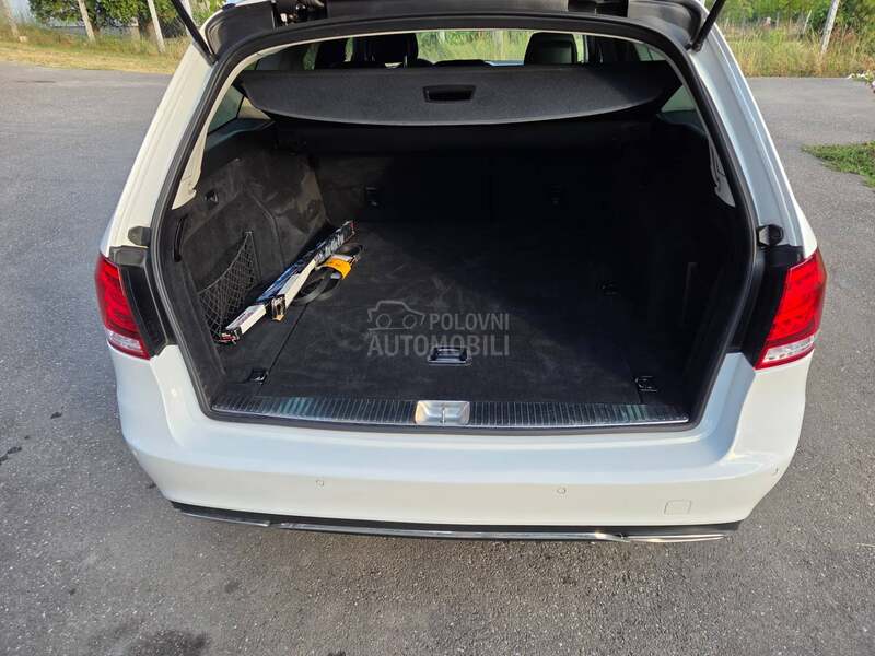 Mercedes Benz E 250 Besprekoran