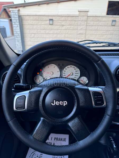 Jeep Cherokee 2.8CRD LIMITED NOV