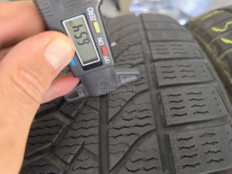 Goodride 225/55 R18 Zimska