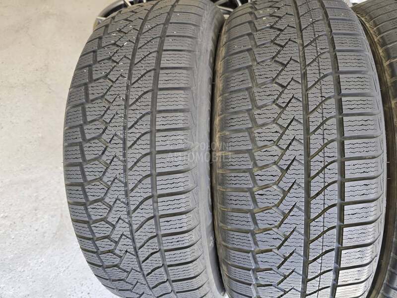 Goodride 225/55 R18 Zimska