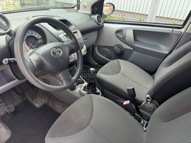Toyota Aygo 1.0 COOL BLUE NOV CH