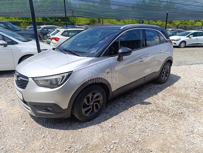 Opel Crossland X  1.2 bi-colore