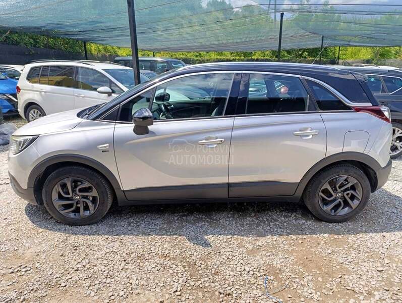 Opel Crossland X  1.2 bi-colore