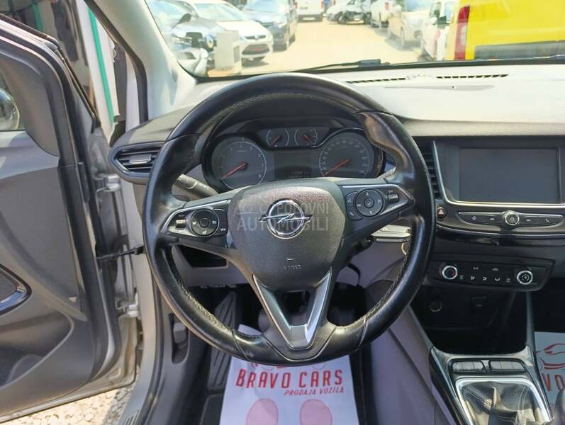 Opel Crossland X  1.2 bi-colore