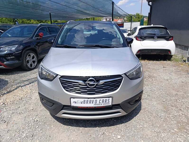 Opel Crossland X  1.2 bi-colore