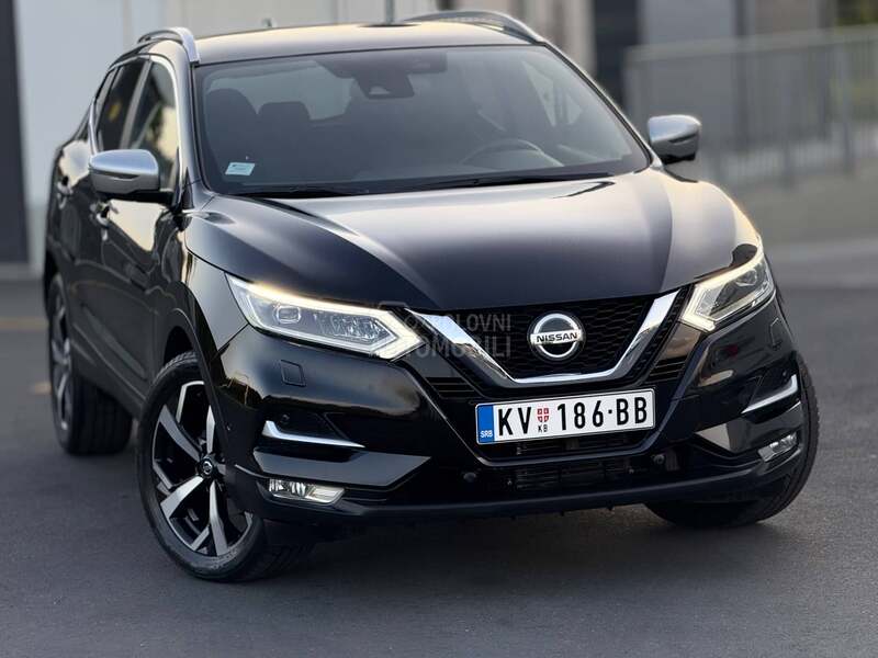 Nissan Qashqai / TEKNA PLUS / CVT