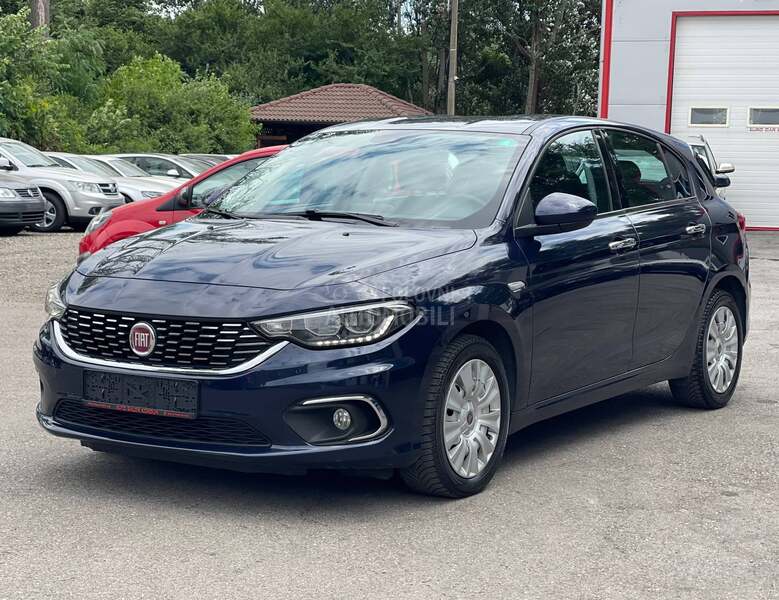 Fiat Tipo L E D  N A V I