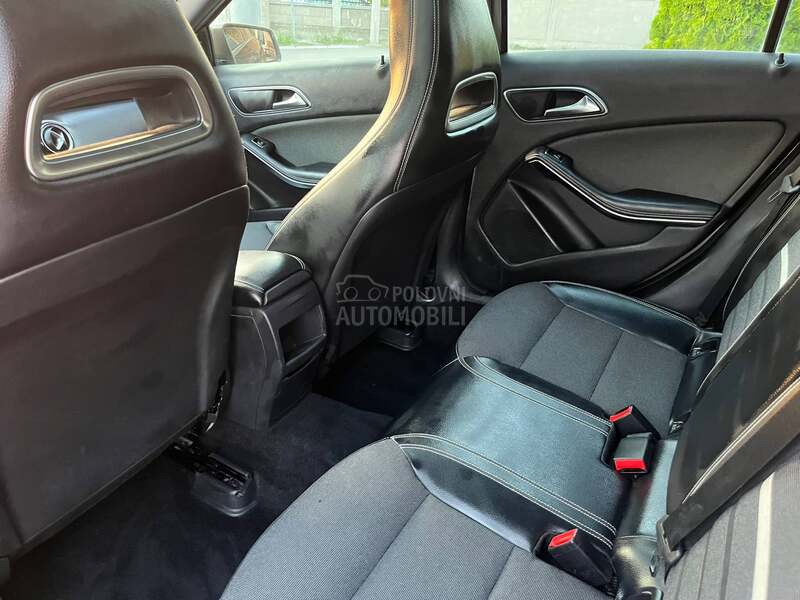 Mercedes Benz A 180 1.5DCI/PANO