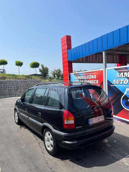 Opel Zafira 