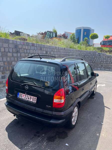 Opel Zafira 