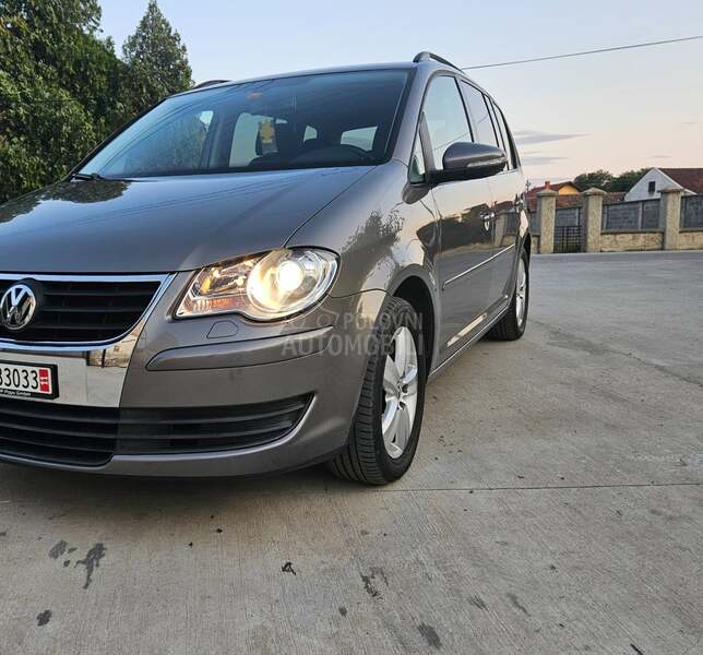 Volkswagen Touran 1.4tsi CH