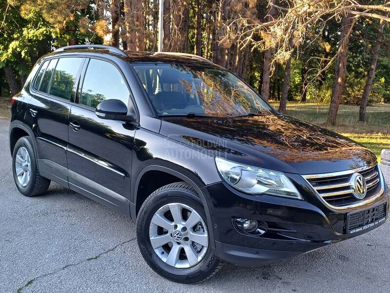 Volkswagen Tiguan 4X4 Pan.vel .m serv