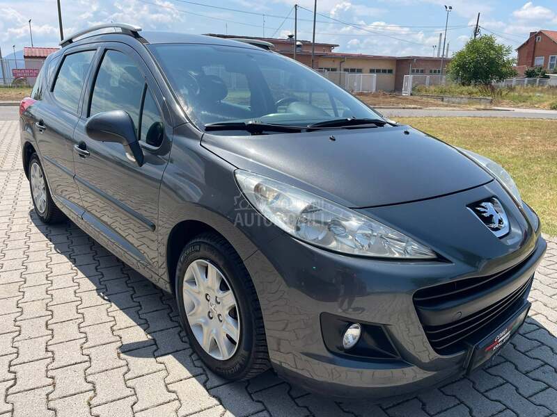 Peugeot 207 1.6hdi 2011 137.ooo