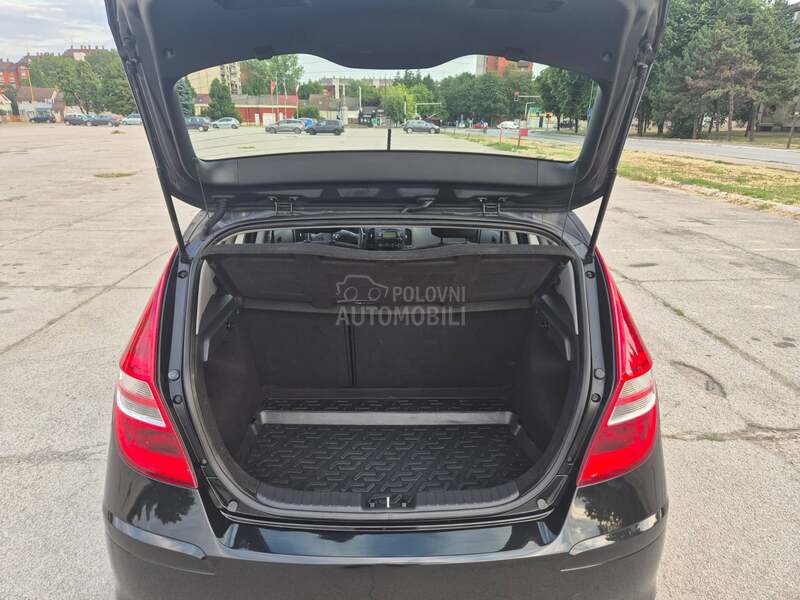 Hyundai i30 1,6 CRDI KA0 N0V