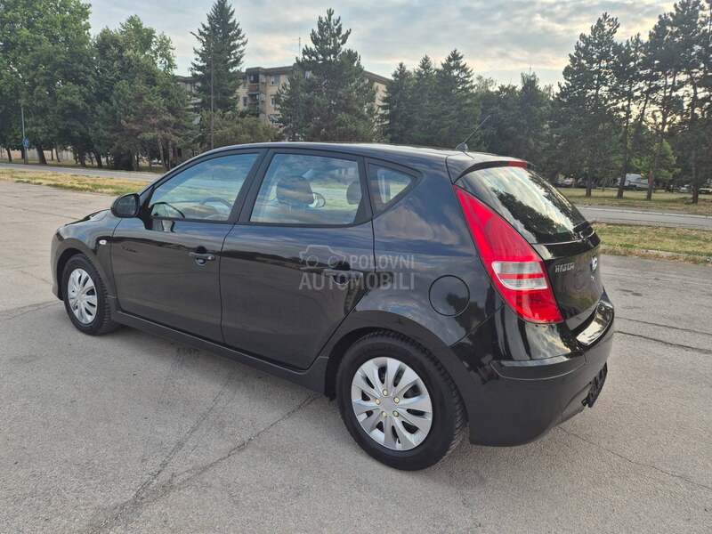 Hyundai i30 1,6 CRDI KA0 N0V