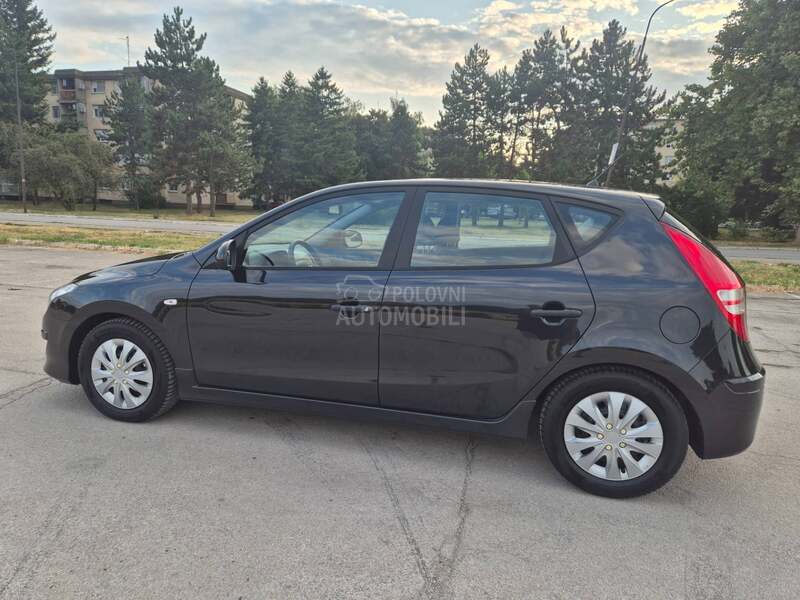 Hyundai i30 1,6 CRDI KA0 N0V