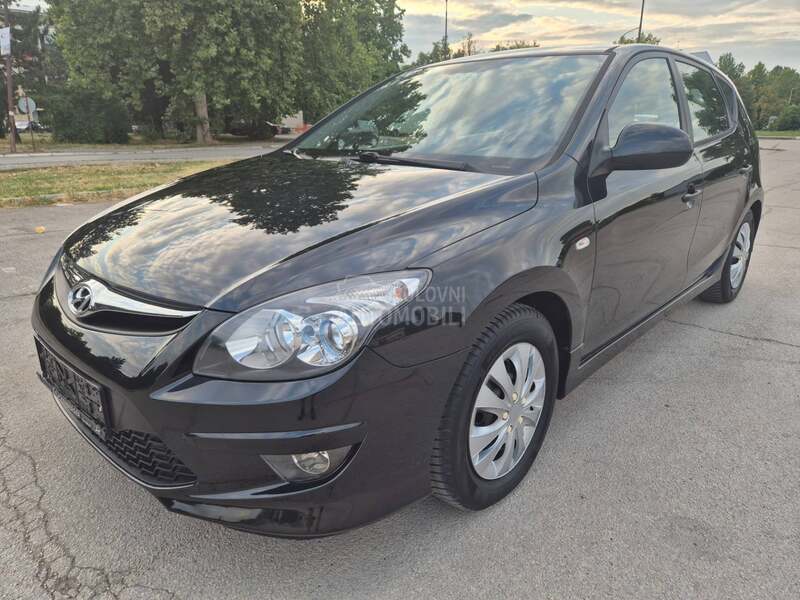 Hyundai i30 1,6 CRDI KA0 N0V