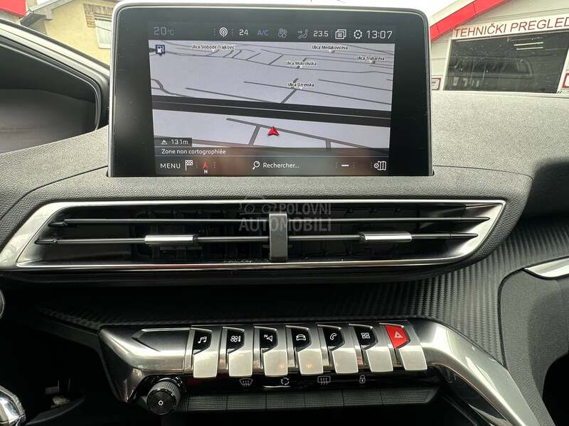 Peugeot 3008 Active business 1.2