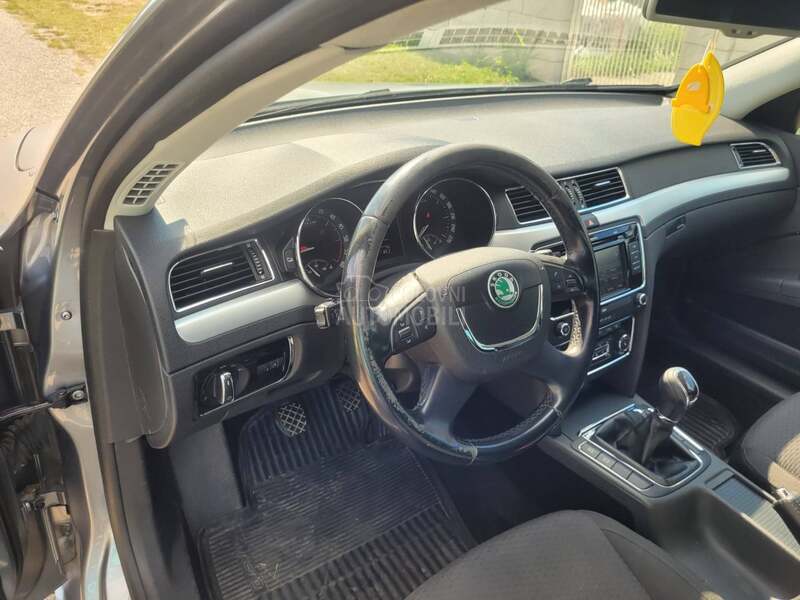 Škoda Superb 20tdi