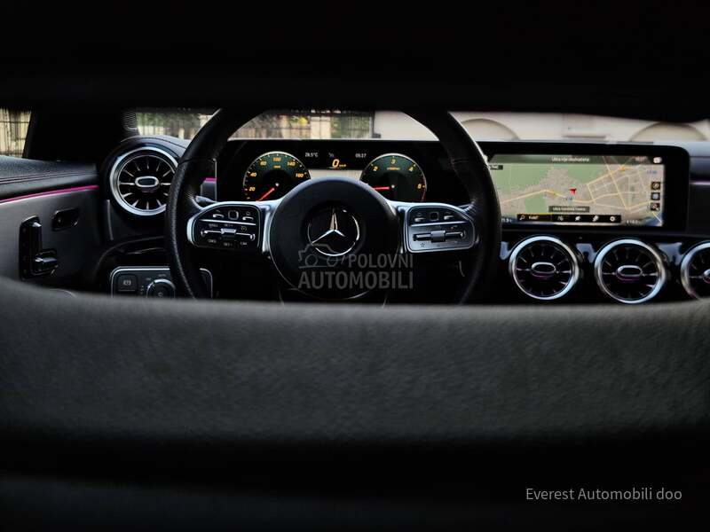 Mercedes Benz CLA 180 AMG/PANO/MEMORI