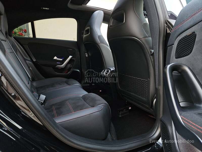 Mercedes Benz CLA 180 AMG/PANO/MEMORI