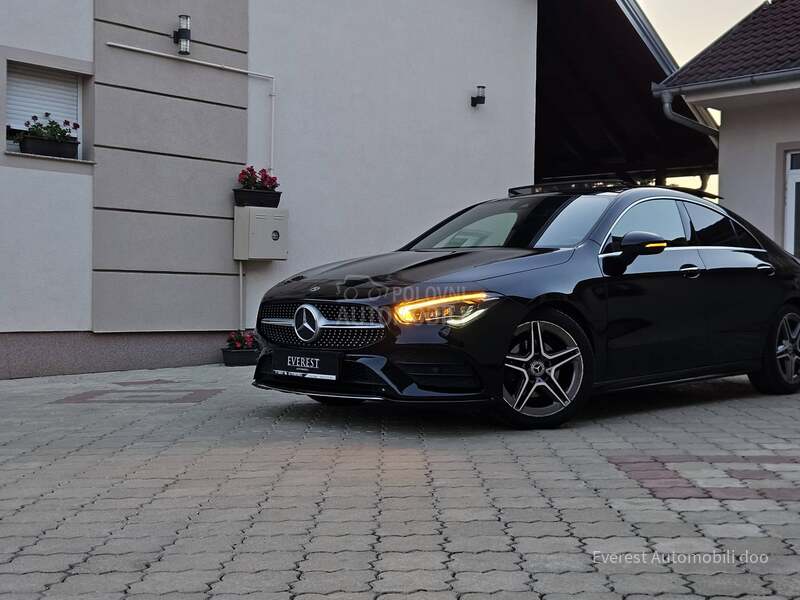 Mercedes Benz CLA 180 AMG/PANO/MEMORI