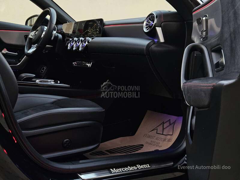 Mercedes Benz CLA 180 AMG/PANO/MEMORI