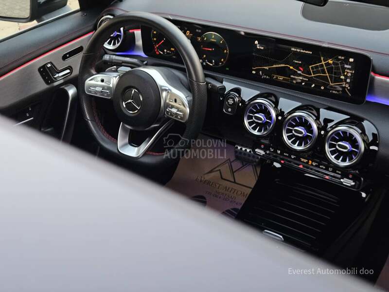 Mercedes Benz CLA 180 AMG/PANO/MEMORI