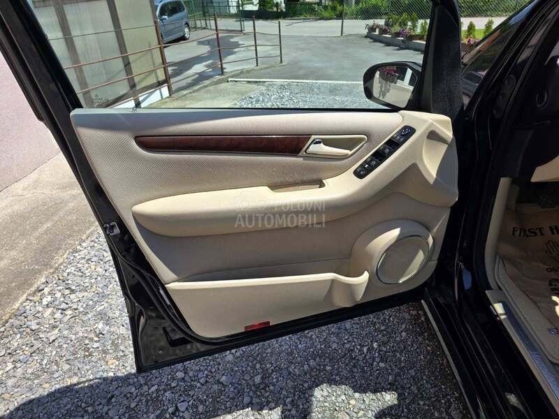 Mercedes Benz B 170 1.7 b. dobar