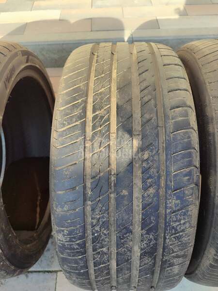 Rapid 235/40 R18 Letnja