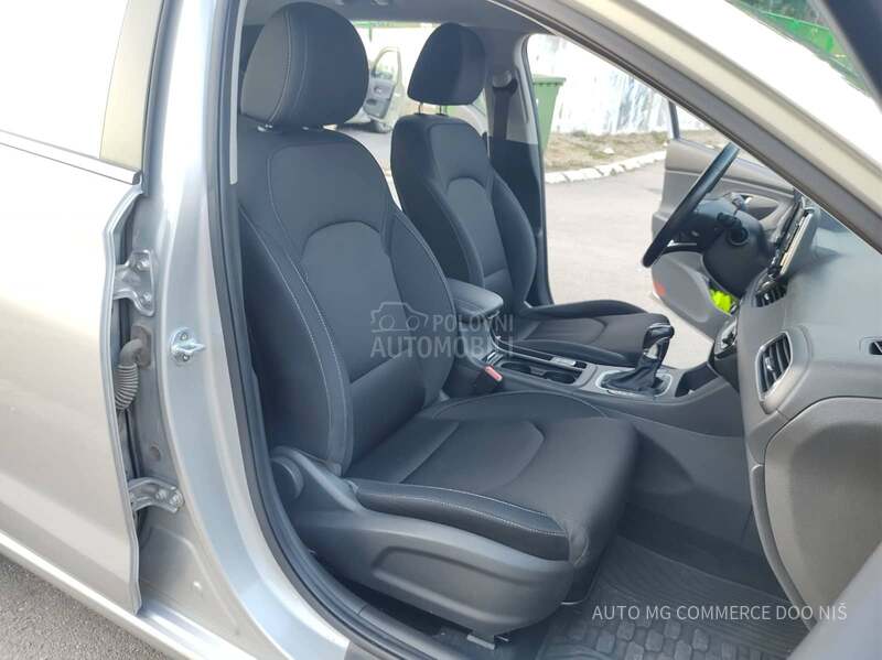Hyundai i30 1.4 PREMIUM
