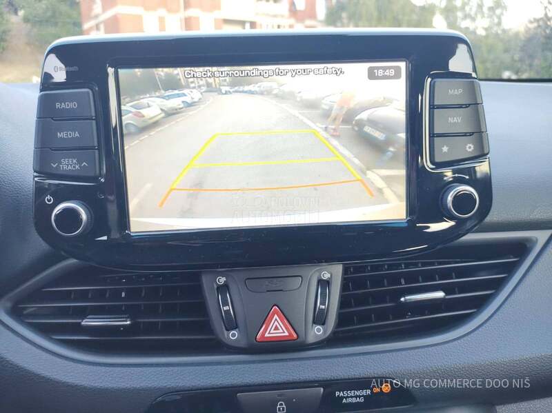 Hyundai i30 1.4 PREMIUM
