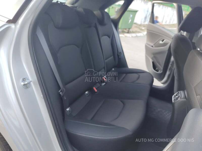 Hyundai i30 1.4 PREMIUM