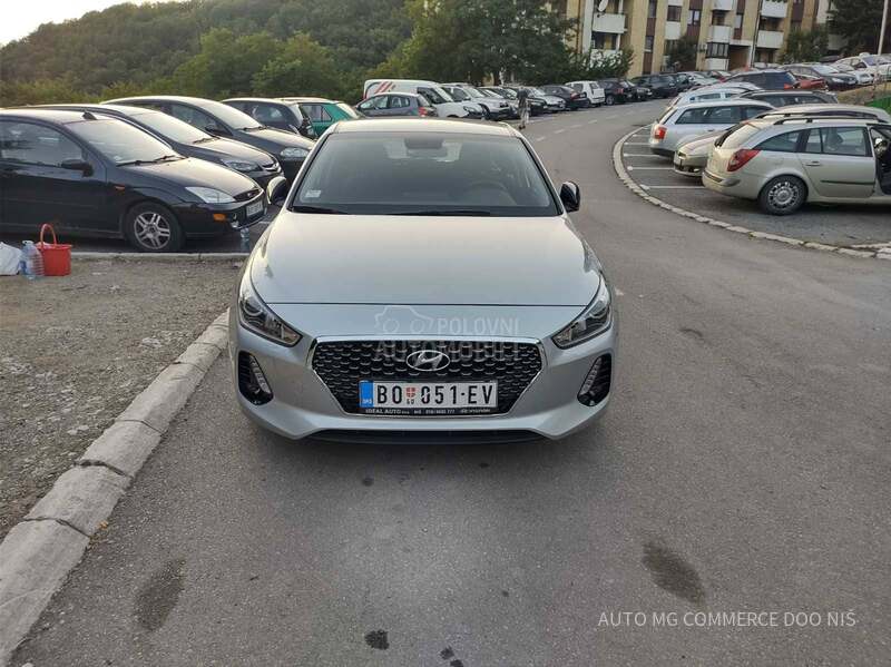 Hyundai i30 1.4 PREMIUM