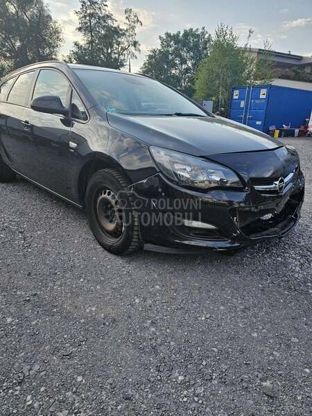 Opel Astra J 