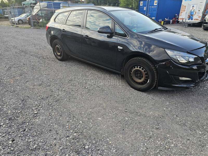 Opel Astra J 