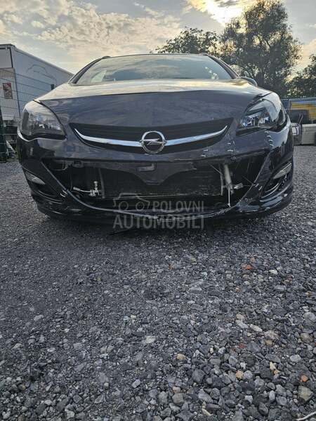 Opel Astra J 
