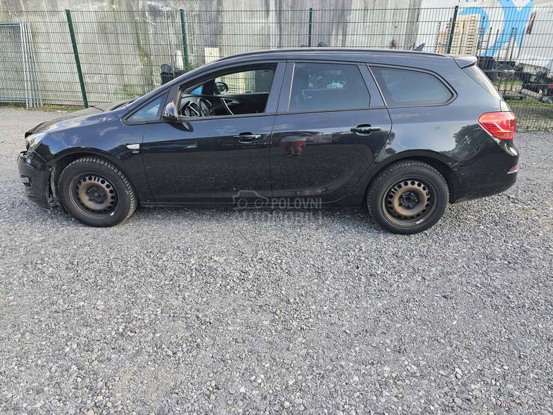 Opel Astra J 