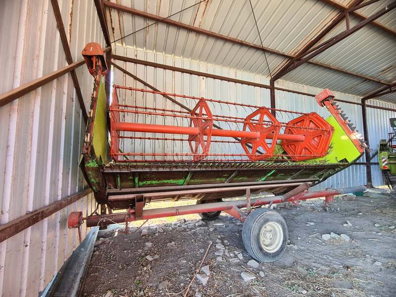 Claas c390