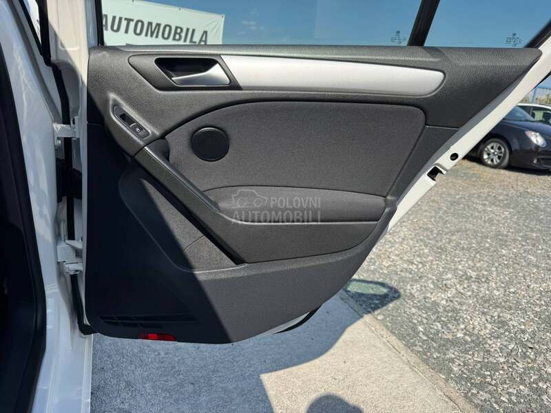 Volkswagen Golf 6 HIGHLINE / ŠIBER