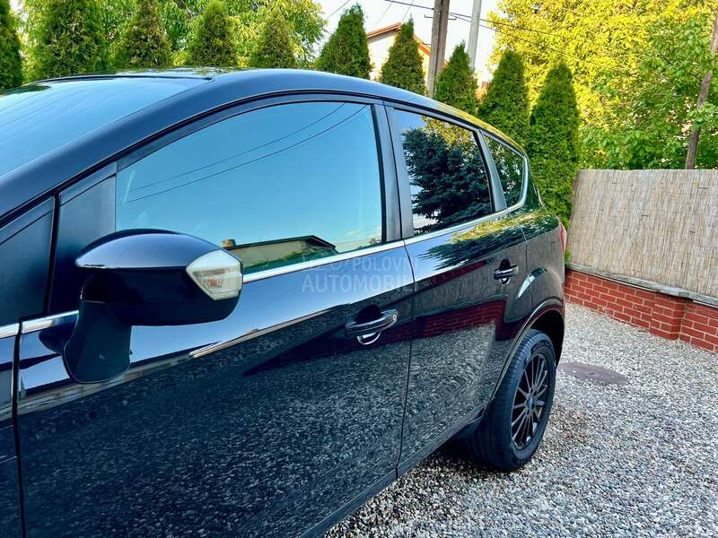 Ford Kuga 2.0TDCi /BLACK EDT
