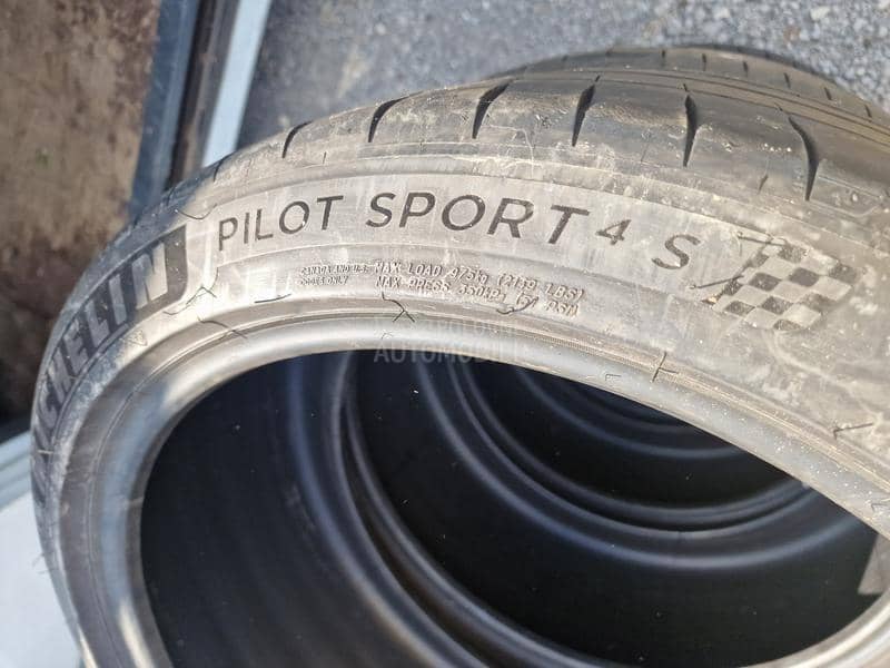 Michelin 295/35 R21 Letnja