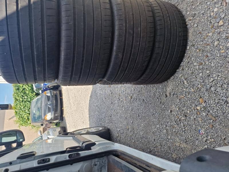 Michelin 295/35 R21 Letnja