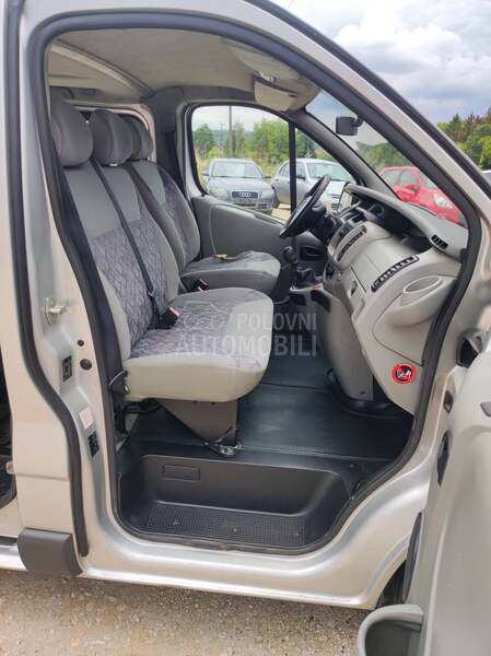 Opel Vivaro 1,9 DCI  iz CH 9 SEDIŠTA