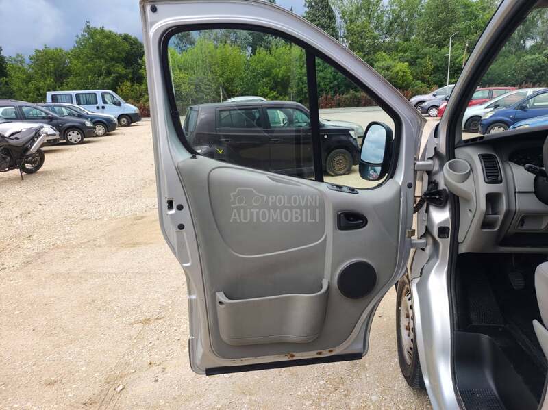 Opel Vivaro 1,9 DCI  iz CH 9 SEDIŠTA