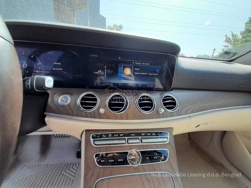 Mercedes Benz E 220 4 MATIC ALL-TERRAIN