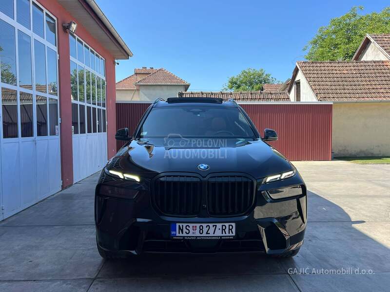 BMW X7 40D M SPORT