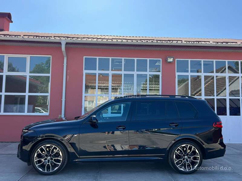 BMW X7 40D M SPORT