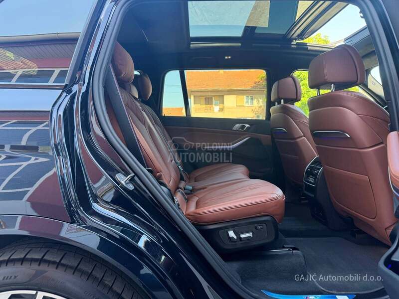 BMW X7 40D M SPORT