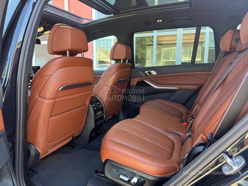 BMW X7 40D M SPORT